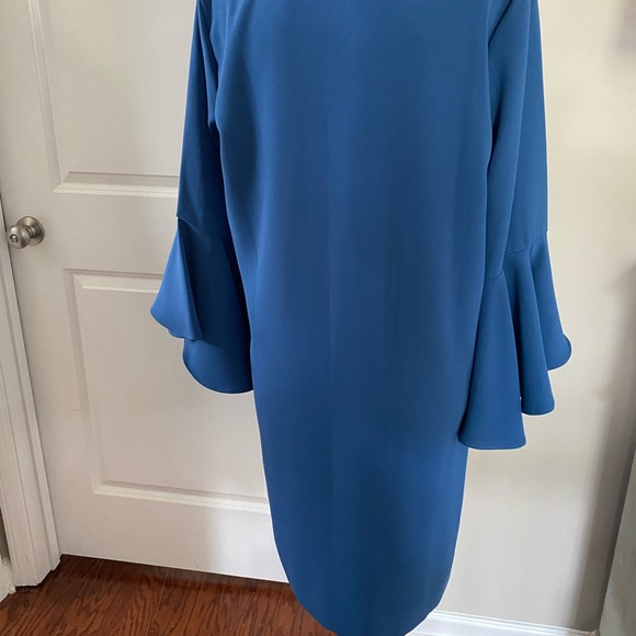 karen Kane New with Tag attached blue v-neck size M - Picture 7 of 8